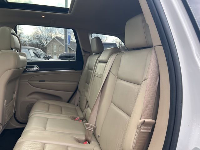Used 2019 Jeep Grand Cherokee Limited w/ Luxury Group II AWD/4WD image 19