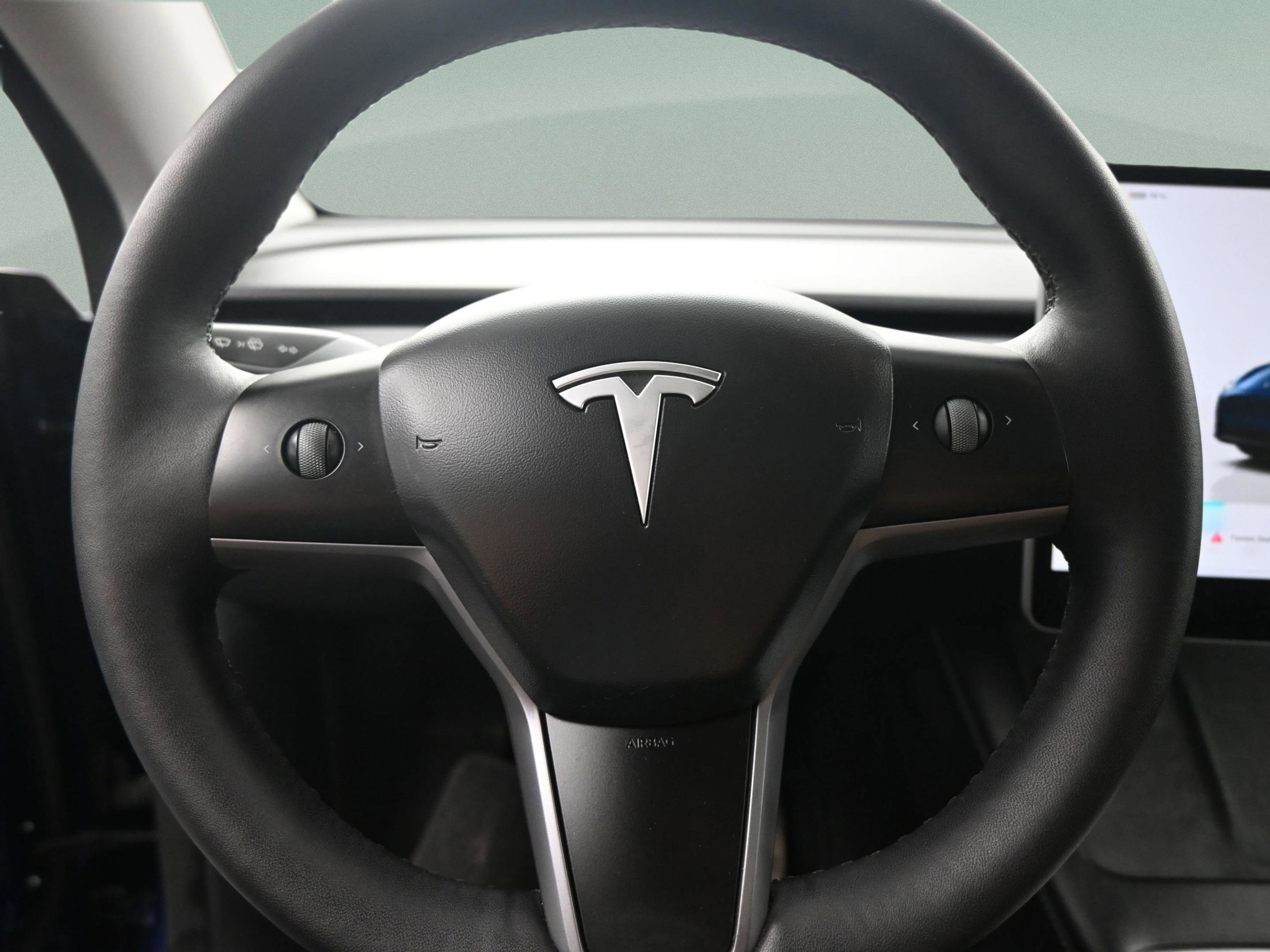 Used 2024 Tesla Model Y Long Range image 28