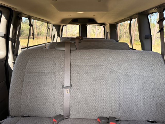 Used 2025 Chevrolet Express 3500 LT w/ LT Preferred Equipment Group RWD image 29