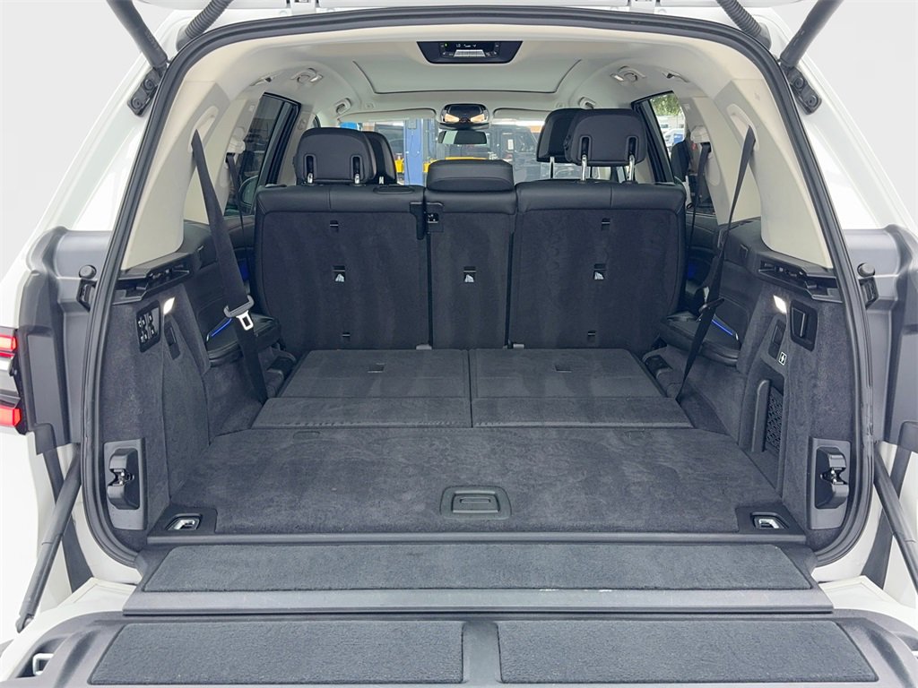 Used 2024 BMW X7 xDrive40i image 12