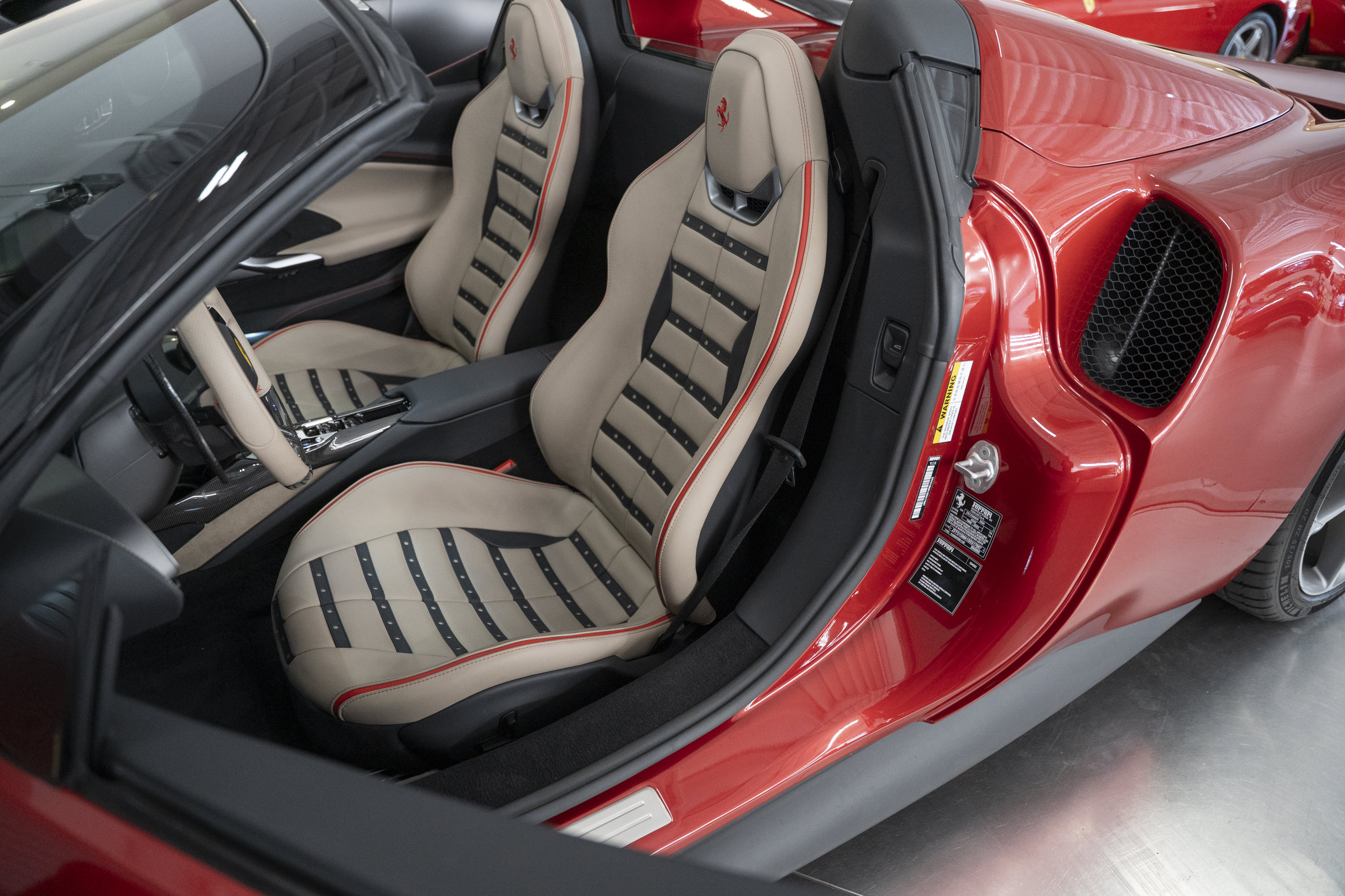 Used 2025 Ferrari 296 GTS RWD image 26