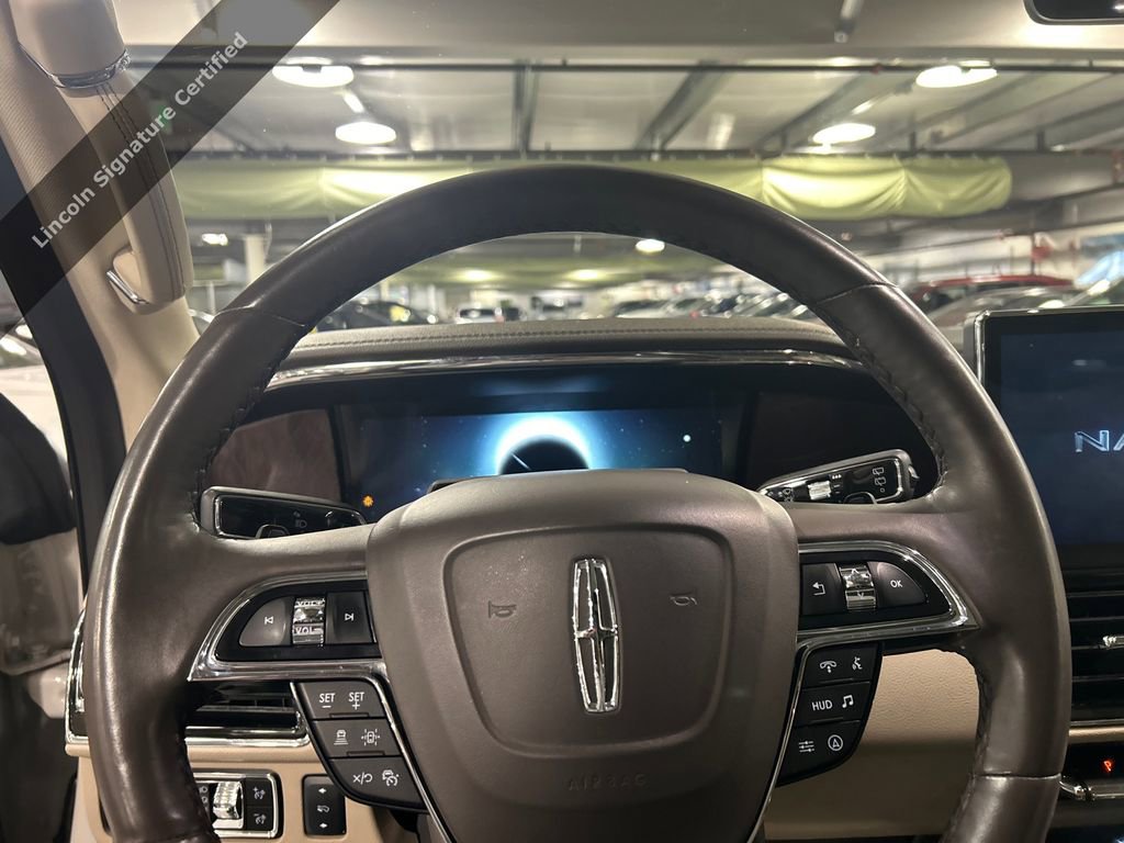 Used 2023 Lincoln Navigator L Reserve image 11