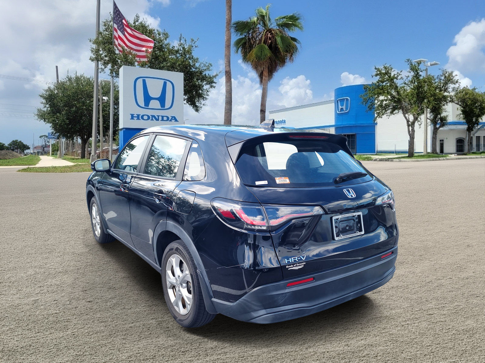 Used 2024 Honda HR-V LX image 5