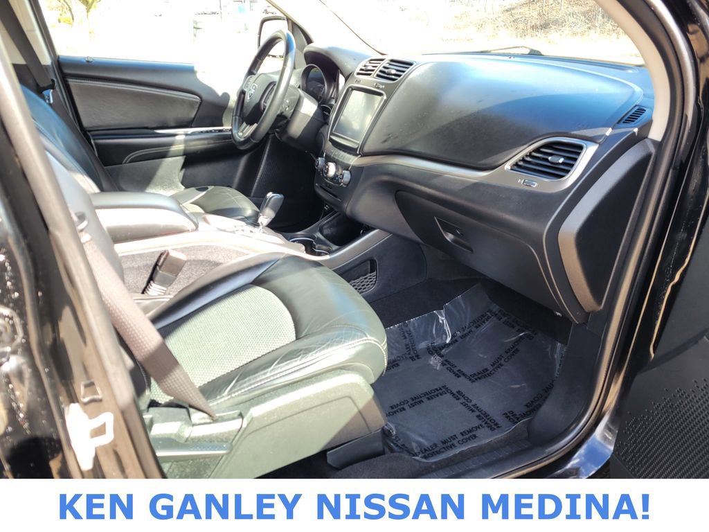 Used 2017 Dodge Journey Crossroad w/ Popular Equipment Group image 54