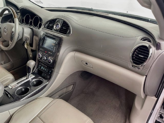 Used 2016 Buick Enclave Leather w/ Trailering Package FWD image 28