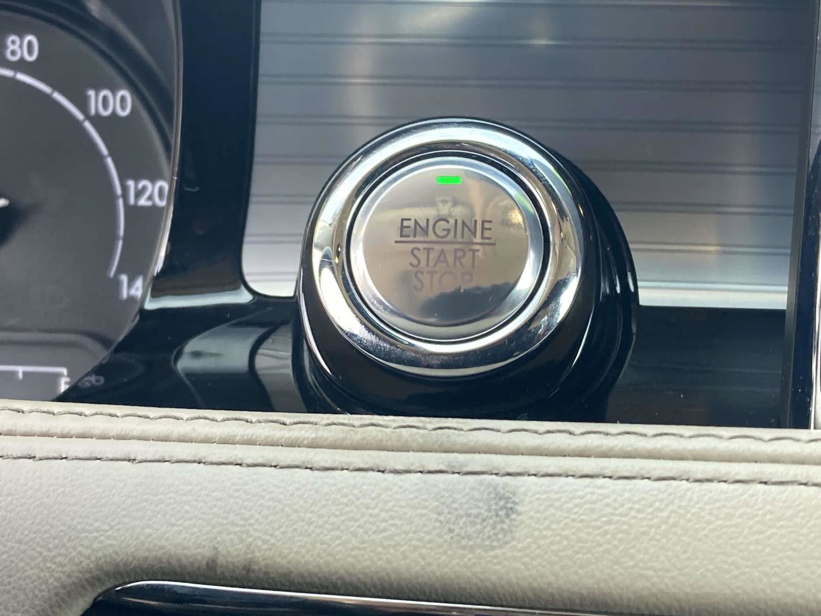 Certified 2022 Lincoln Corsair FWD w/ Premium Package image 30