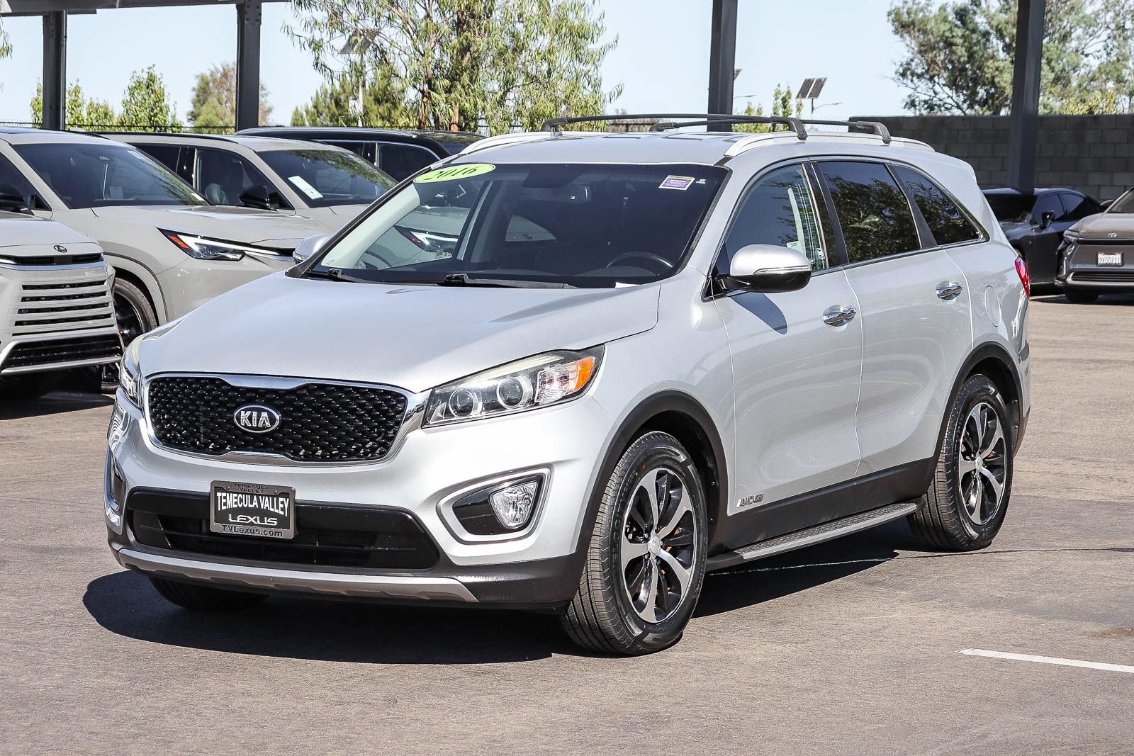 Used 2016 Kia Sorento EX AWD/4WD image 3