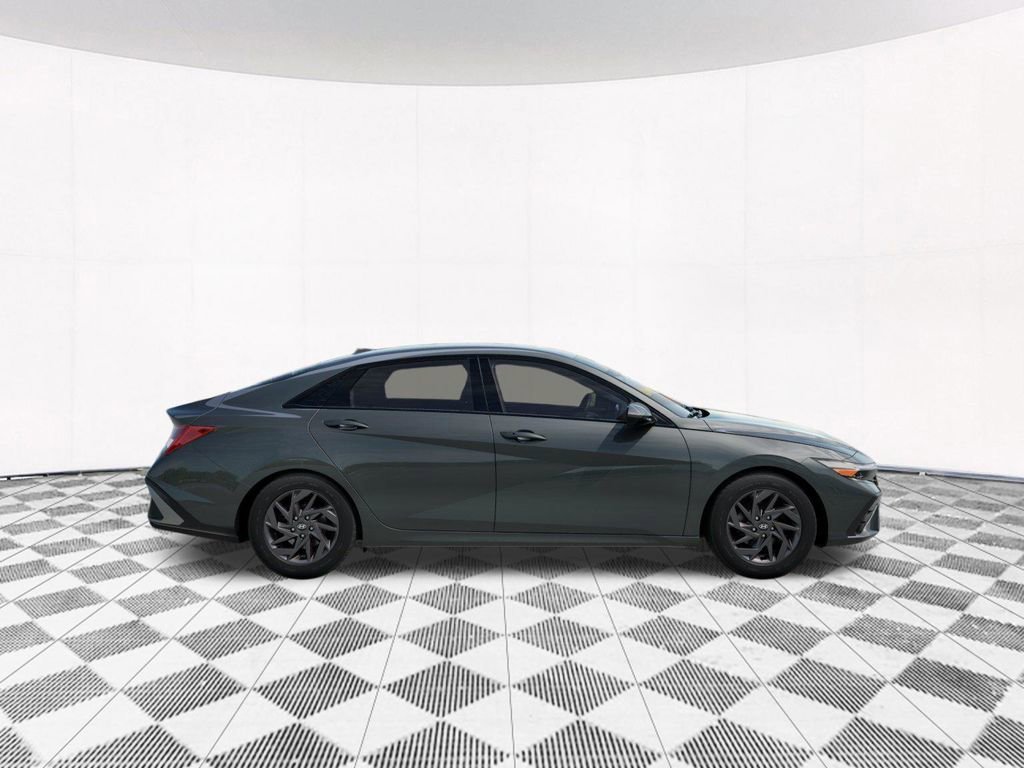 New 2026 Hyundai Elantra Blue image 11