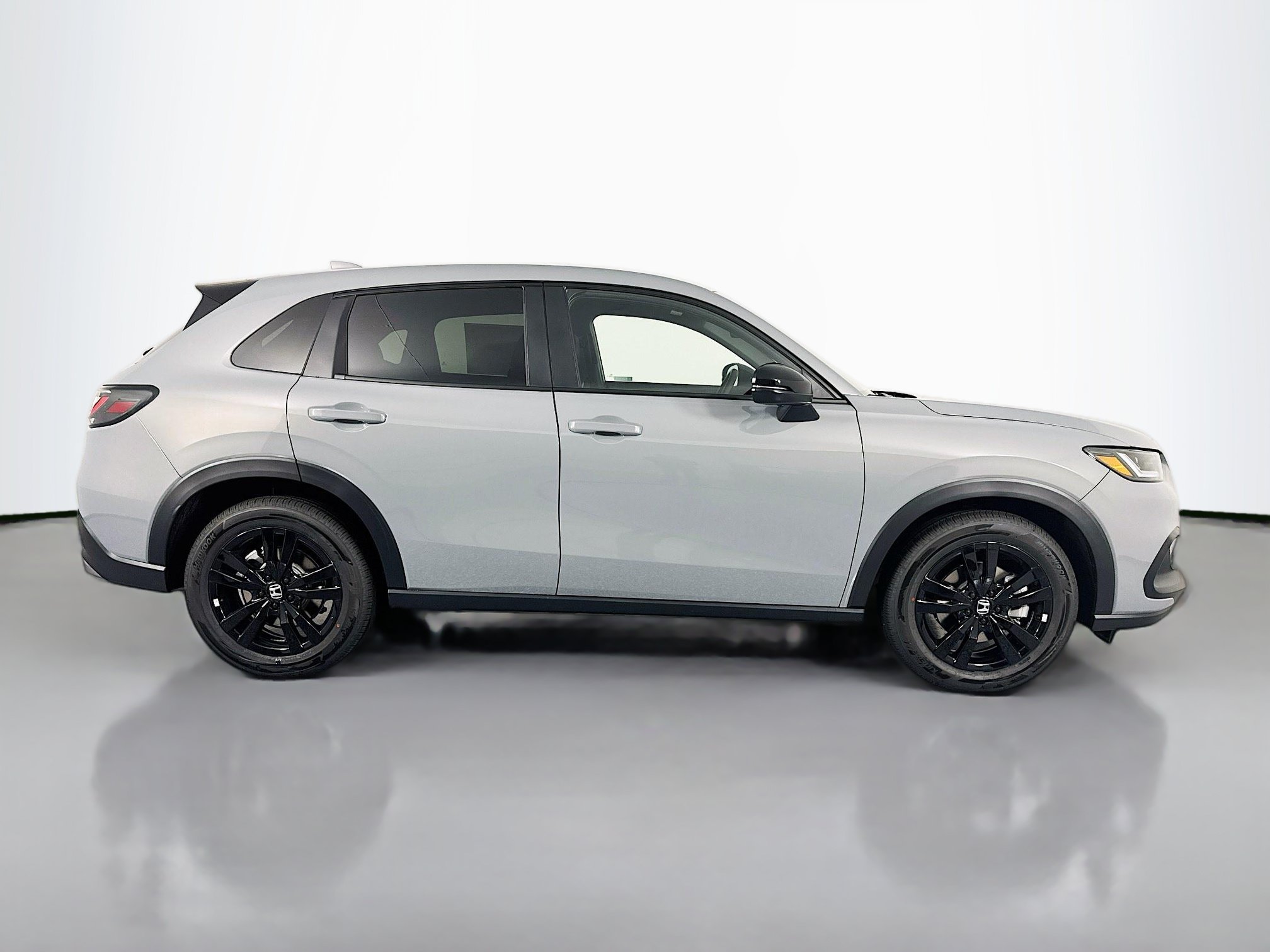 New 2027 Honda HR-V Sport image 4