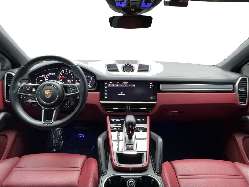 Used 2023 Porsche Cayenne Platinum Edition image 31