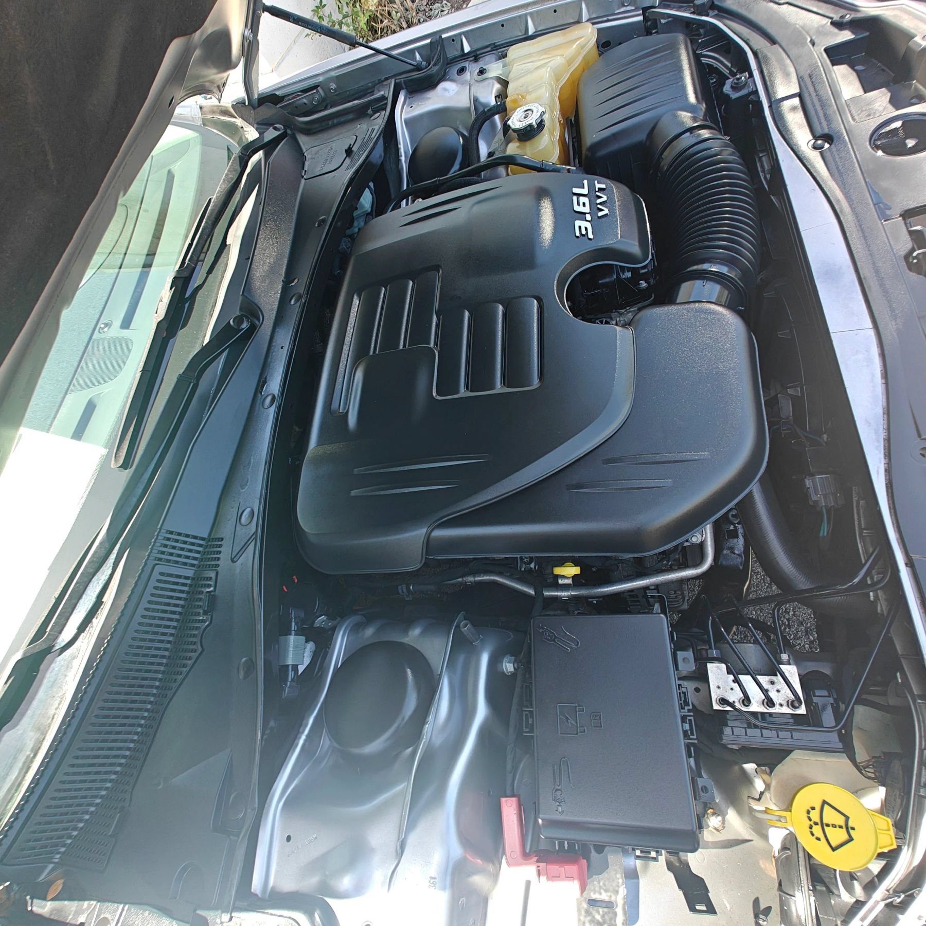 Used 2018 Chrysler 300 Limited RWD image 33