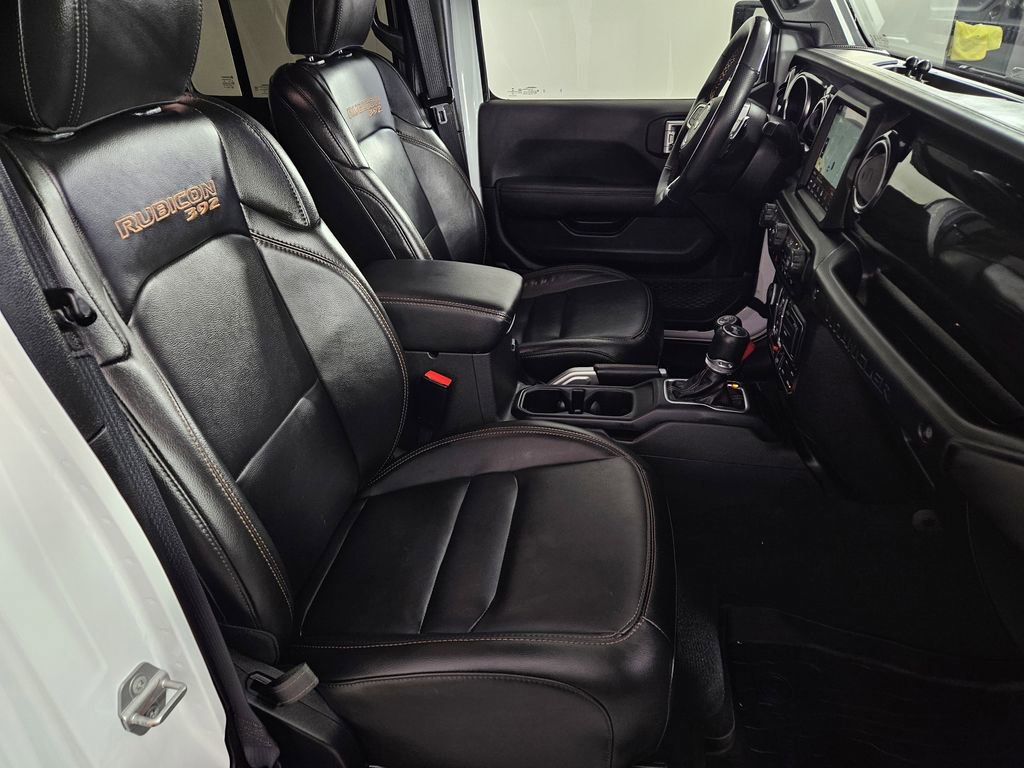 Used 2022 Jeep Wrangler Unlimited Rubicon w/ Xtreme Recon 35" Tire Package AWD/4WD image 32