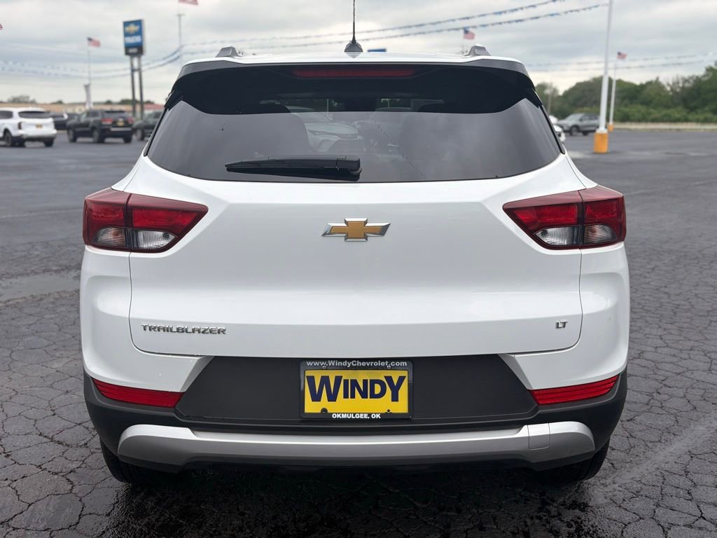 Used 2025 Chevrolet TrailBlazer LT FWD image 6