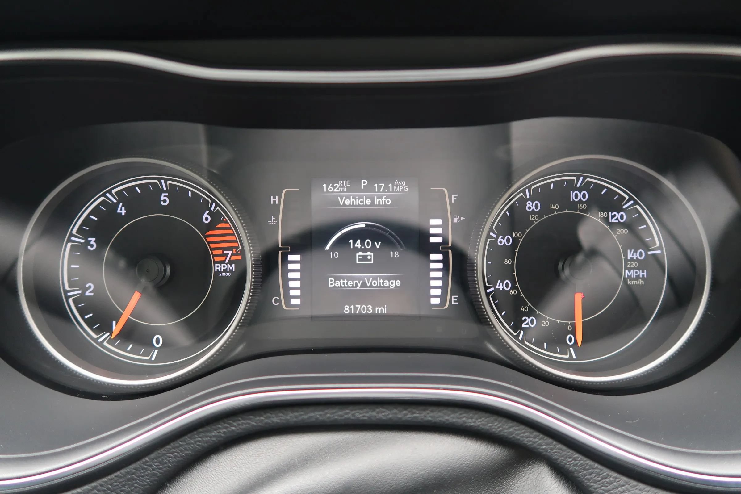 Used 2019 Jeep Cherokee Latitude w/ Popular Appearance Group FWD image 30
