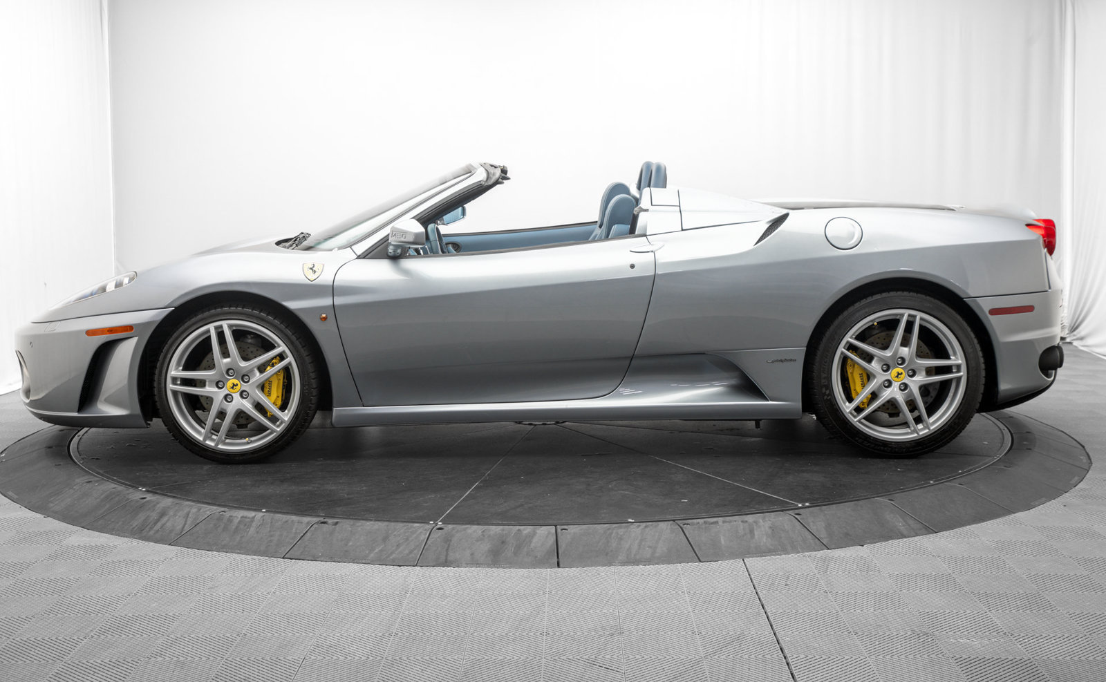 Used 2007 Ferrari F430 Spider RWD image 4