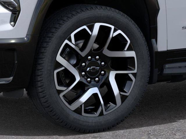 New 2025 Chevrolet Silverado EV RST AWD/4WD image 9