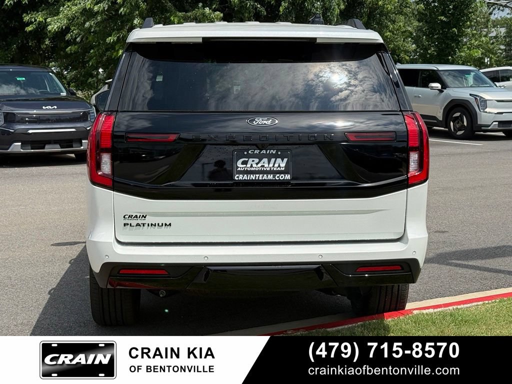 Used 2026 Ford Expedition Platinum w/ Stealth Performance Package AWD/4WD image 6