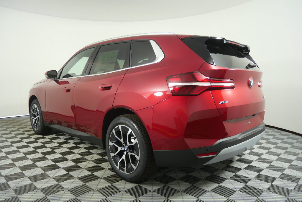 Used 2026 BMW X3 xDrive30i w/ Convenience Package AWD/4WD image 3