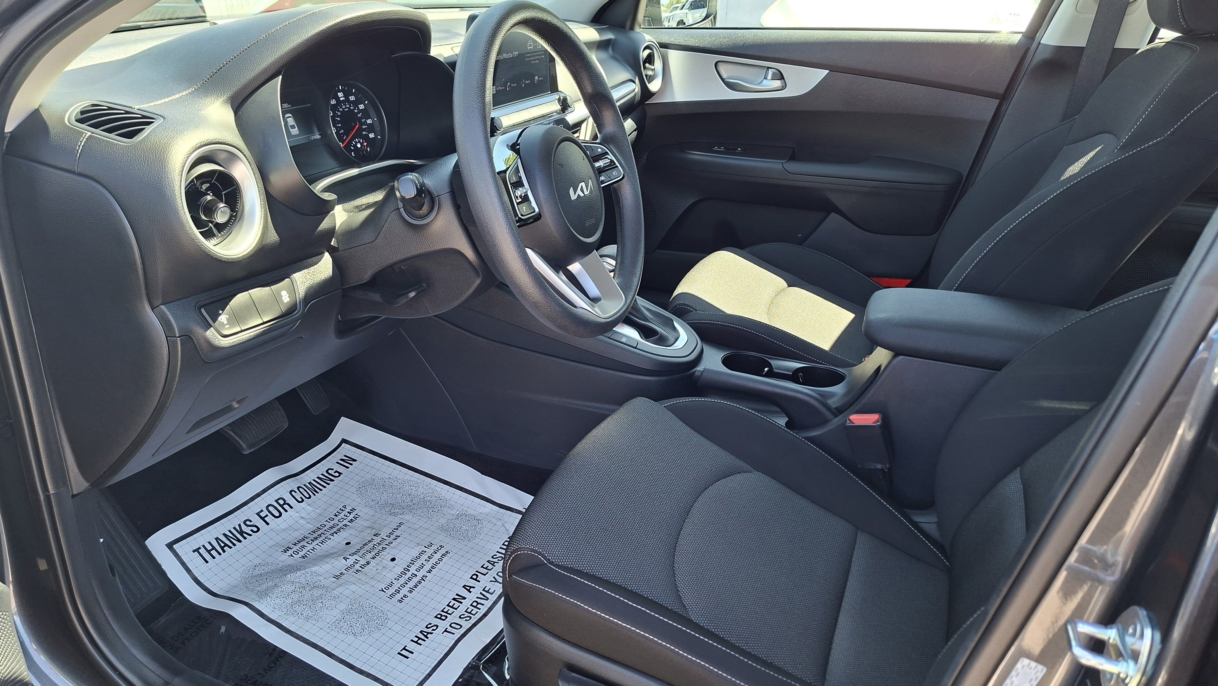 Used 2024 Kia Forte LXS image 9