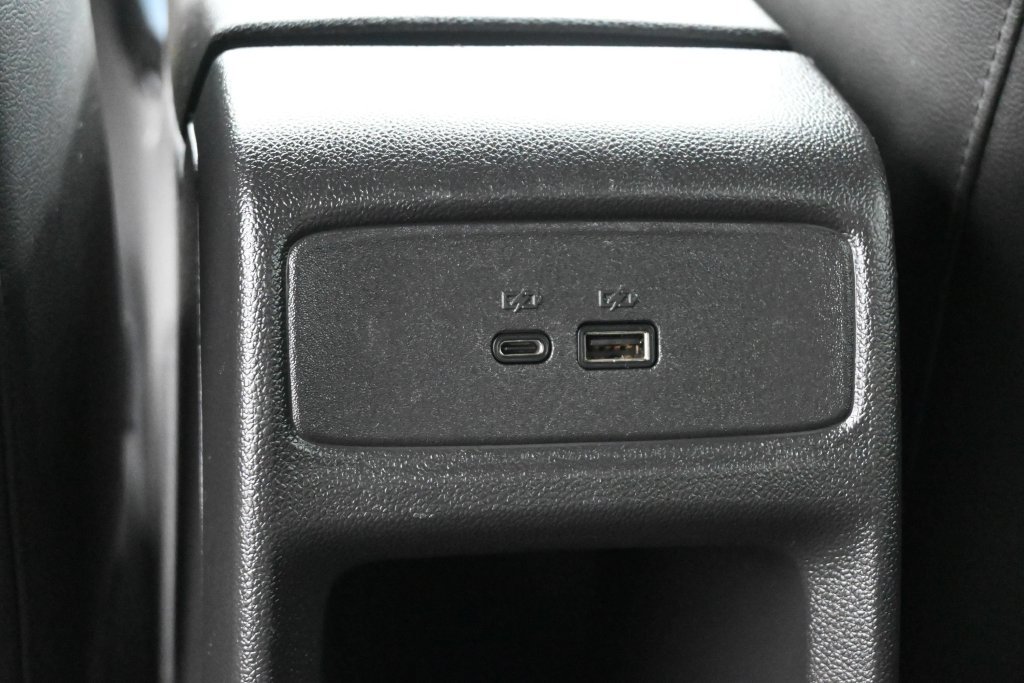 Used 2024 Chevrolet Trax RS FWD image 15