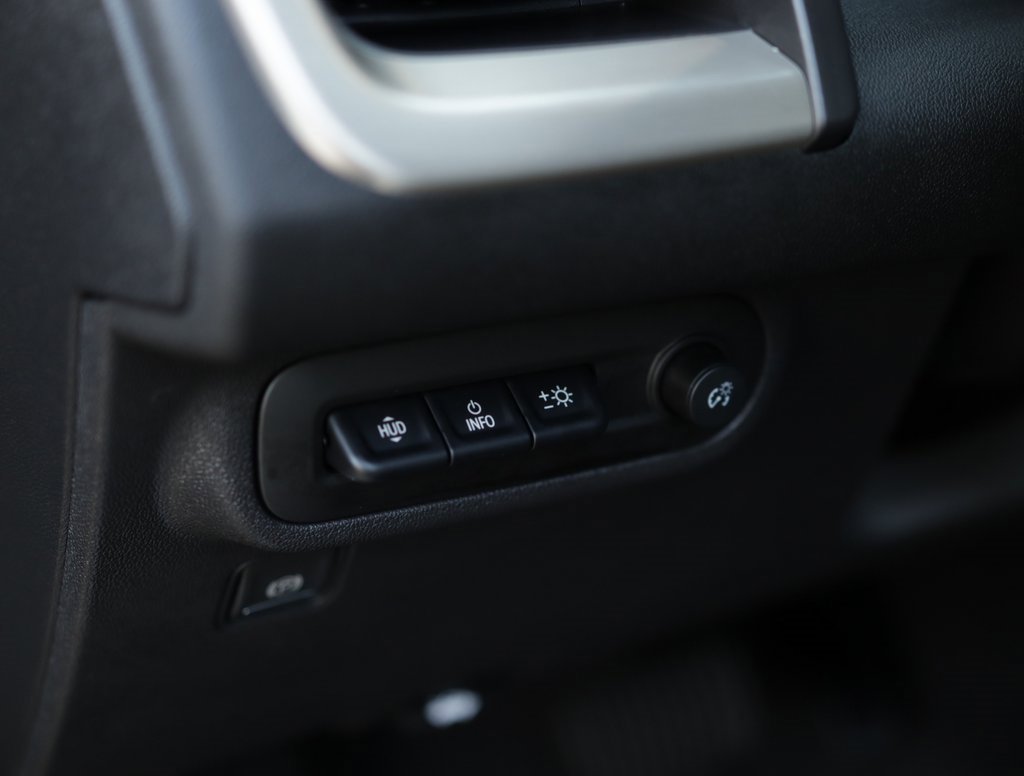 Used 2023 GMC Terrain Denali image 10