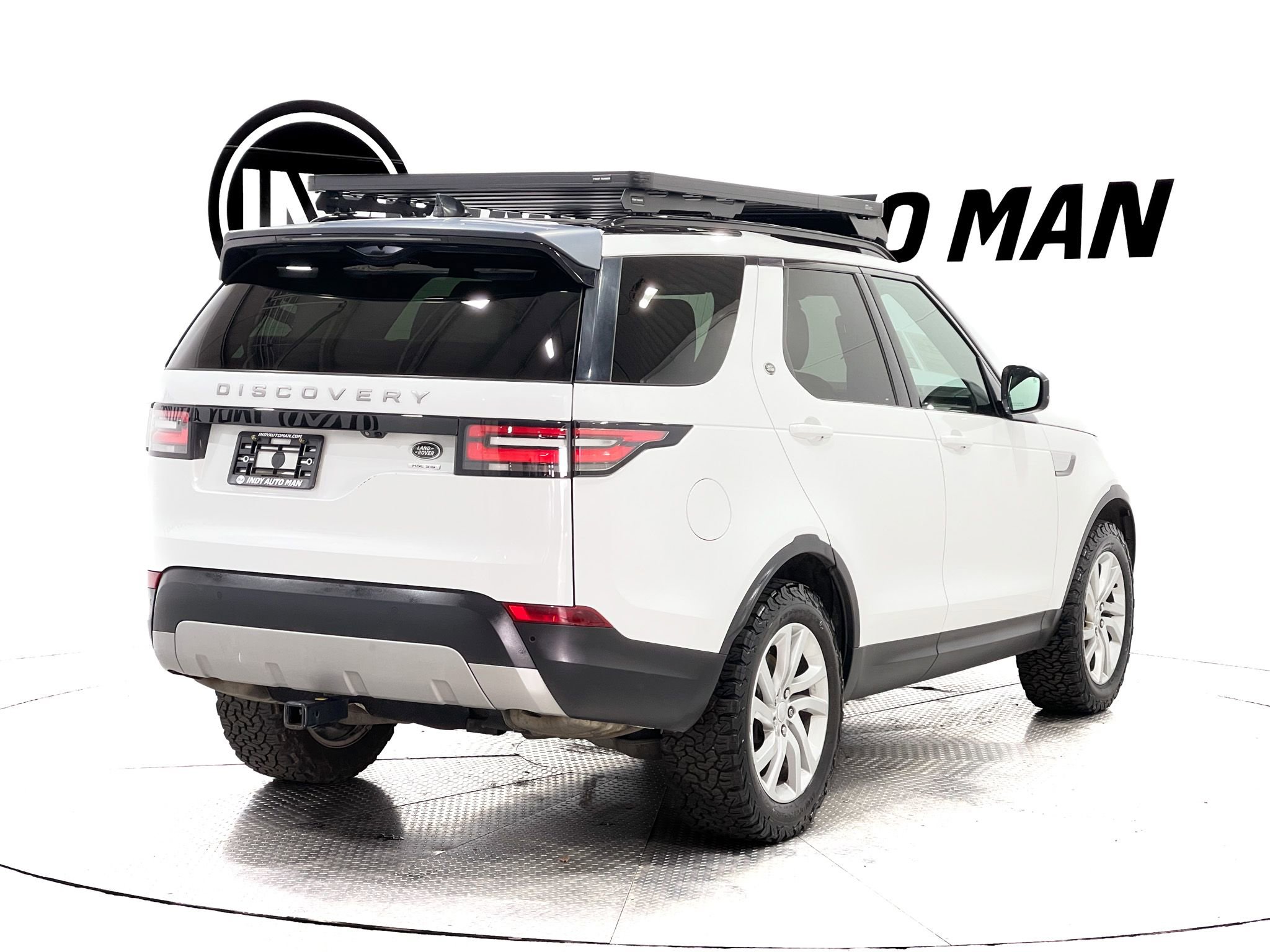 Used 2018 Land Rover Discovery HSE image 4