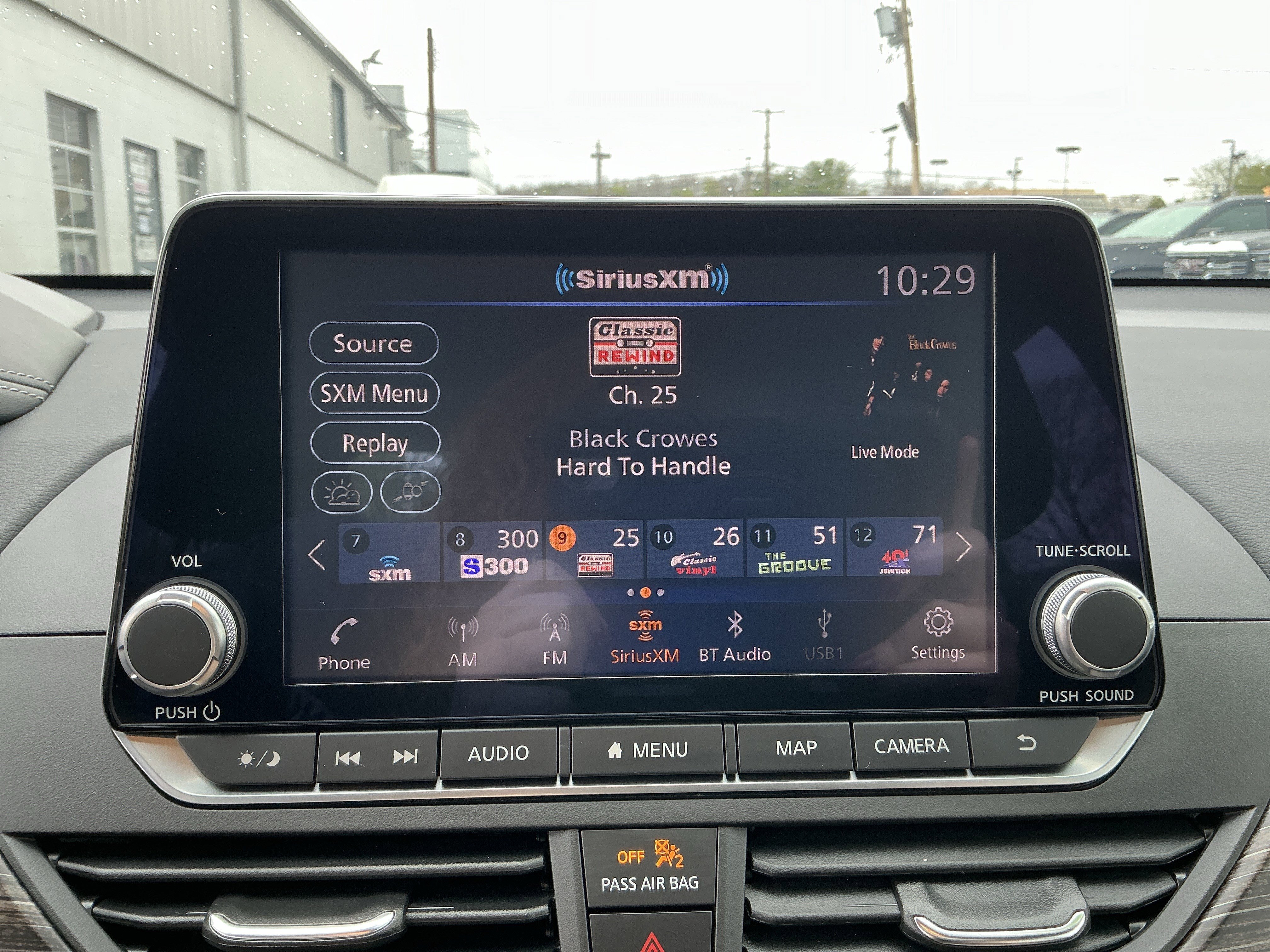 Used 2022 Nissan Altima 2.5 Platinum AWD/4WD image 22
