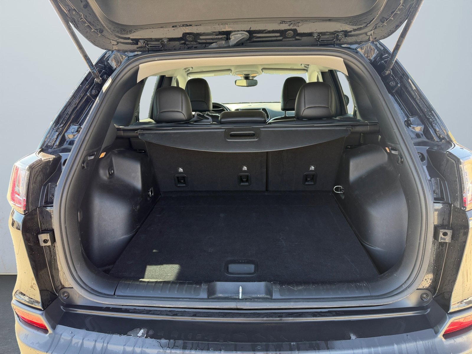 Used 2021 Jeep Cherokee Latitude Lux image 15