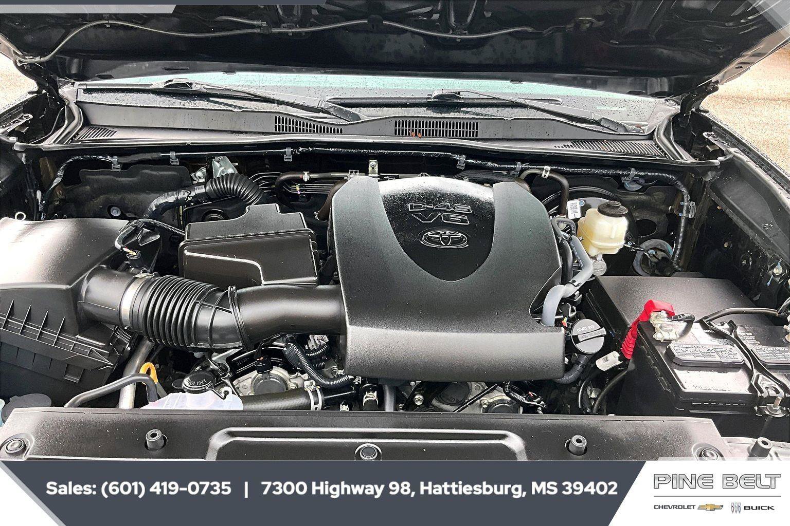 Used 2023 Toyota Tacoma SR AWD/4WD image 9