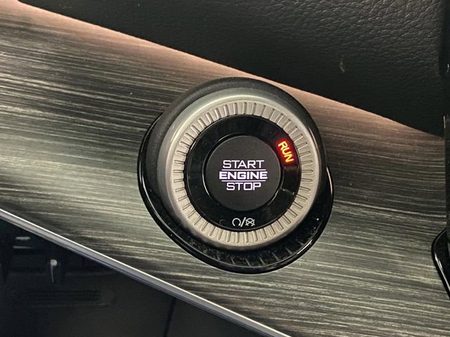 Used 2023 Jeep Wagoneer L Series III w/ Preferred Equipment Group image 53