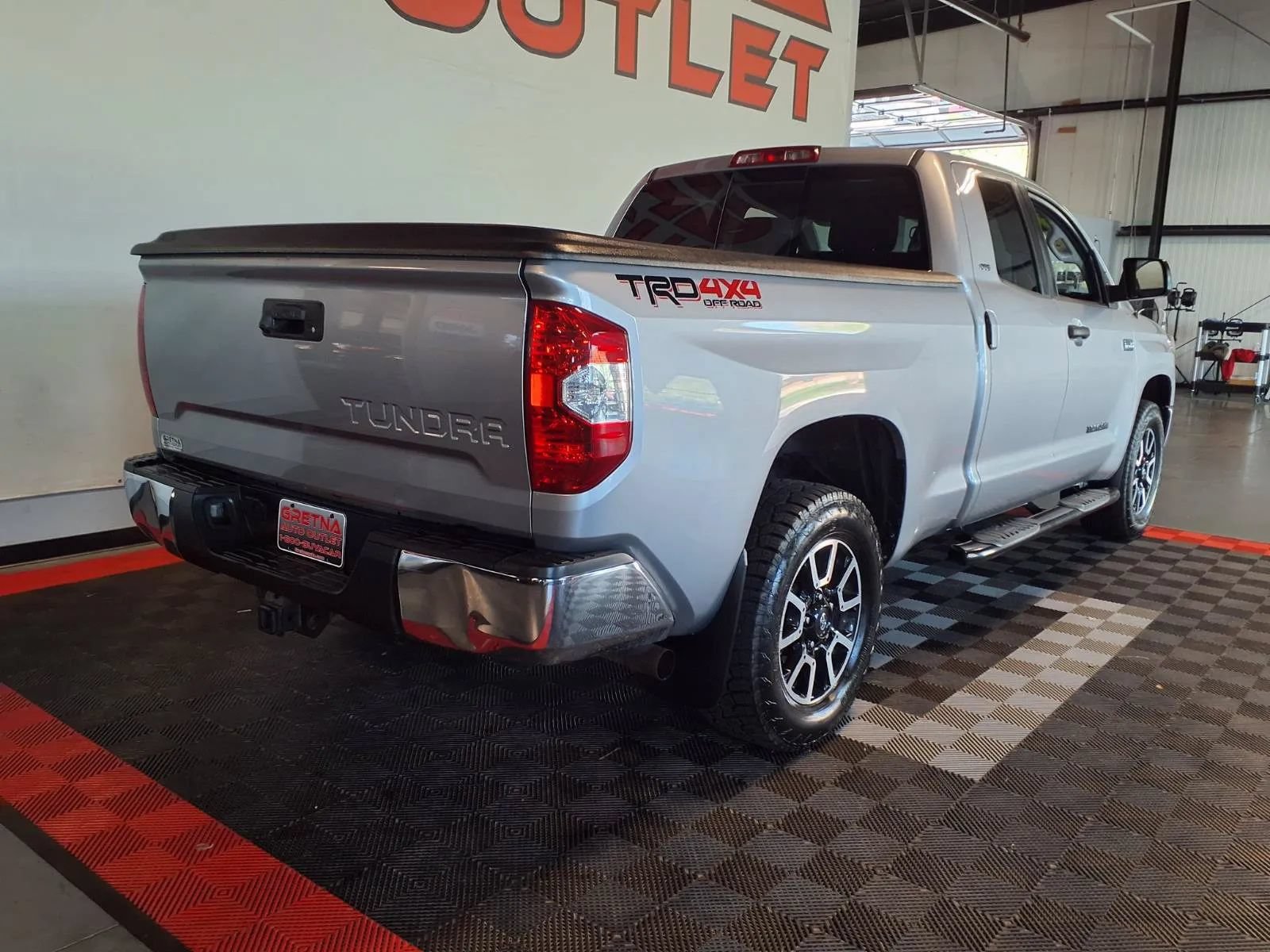 Used 2019 Toyota Tundra SR5 w/ TRD Off Road Package AWD/4WD image 7