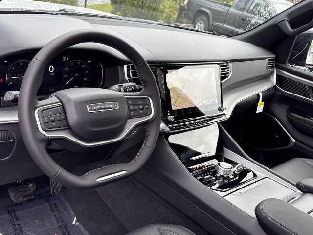 New 2026 Jeep Grand Wagoneer Limited AWD/4WD image 16
