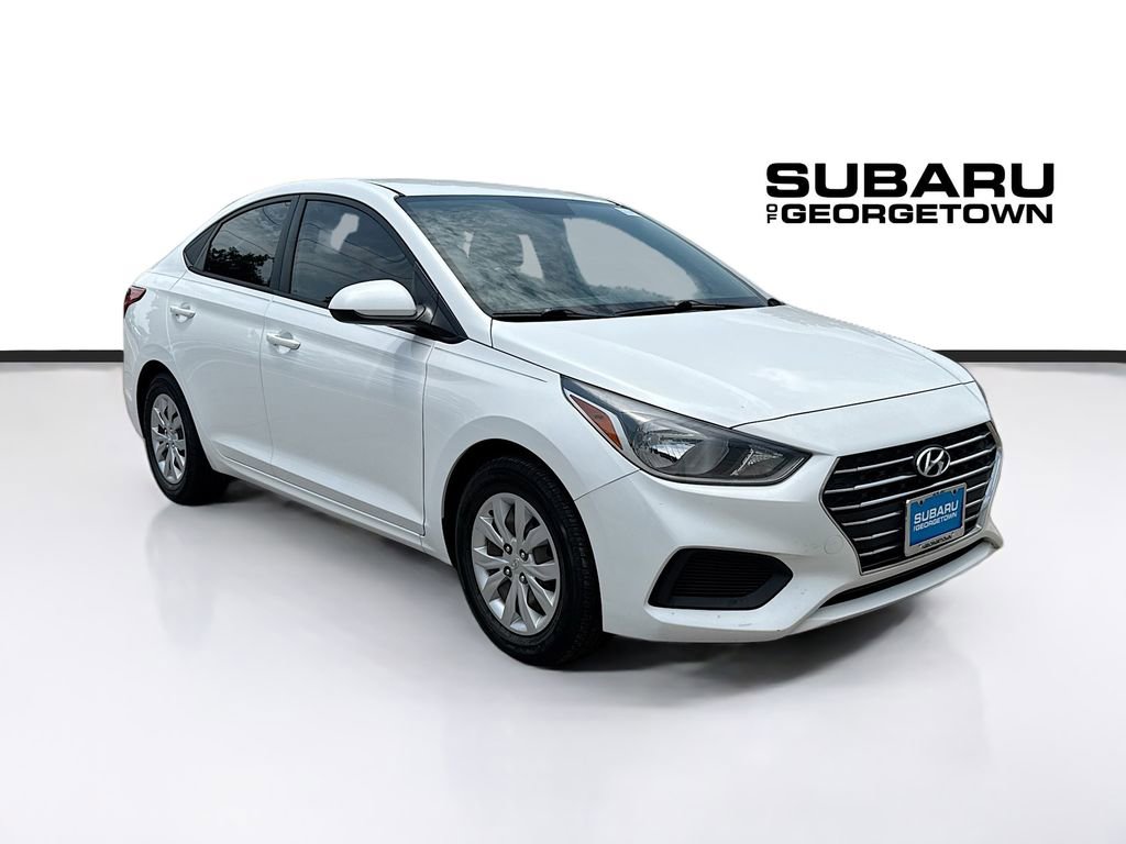 Used 2021 Hyundai Accent SE FWD image 1