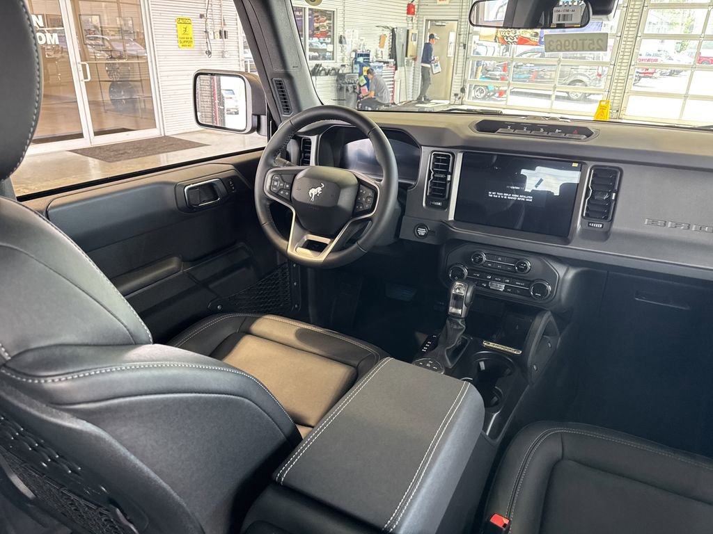 New 2025 Ford Bronco Big Bend w/ Black Diamond Package image 17
