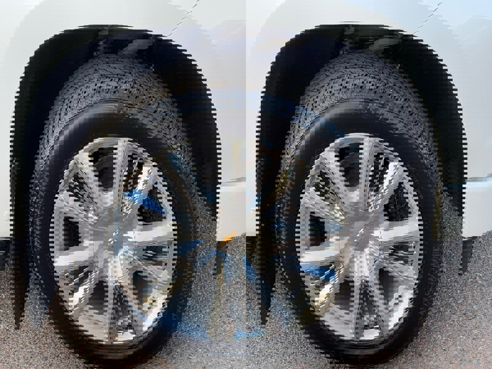 Used 2024 Chevrolet Silverado 1500 High Country image 8