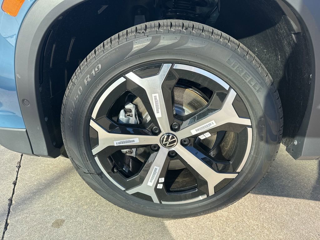 New 2026 Volkswagen Tiguan SE image 26