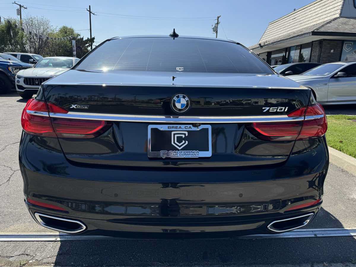 Used 2018 BMW 750i xDrive AWD/4WD image 6