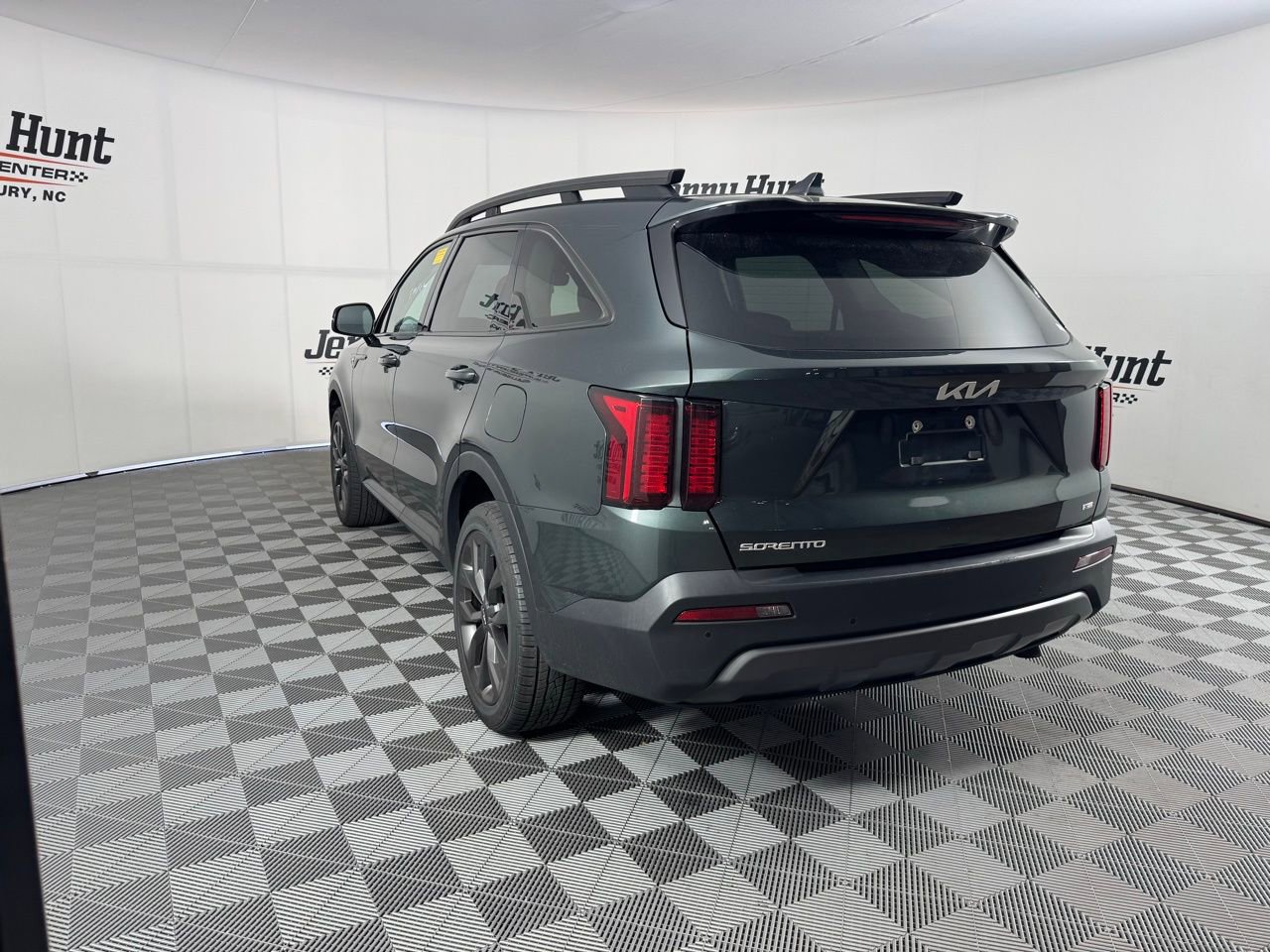 Used 2023 Kia Sorento X-Line EX image 9