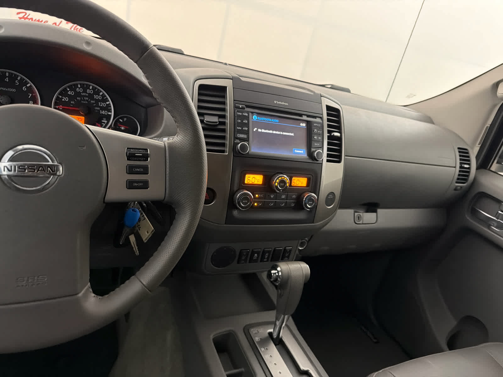 Used 2015 Nissan Frontier SL w/ Moonroof Package RWD image 18