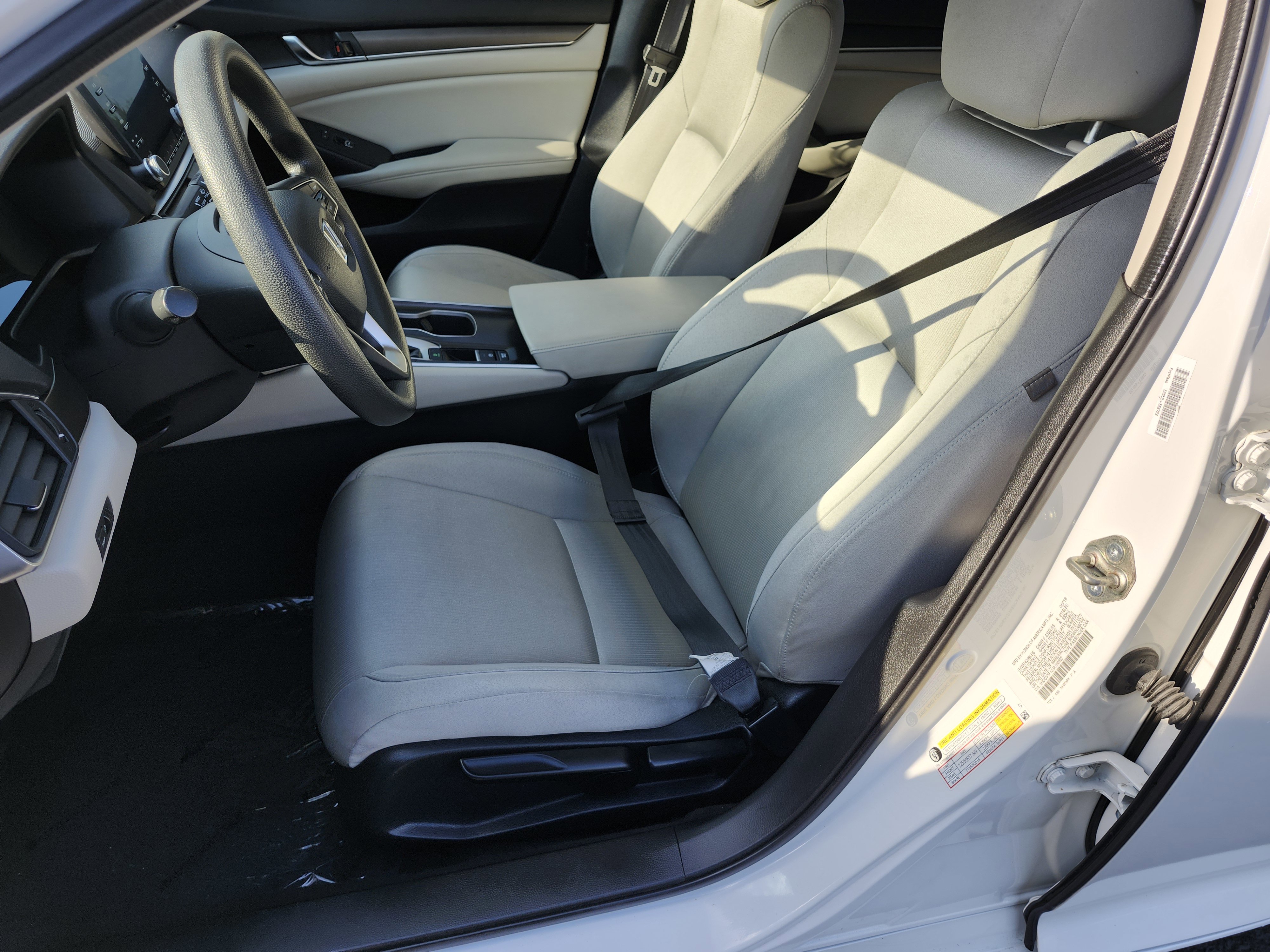 Used 2018 Honda Accord LX image 21