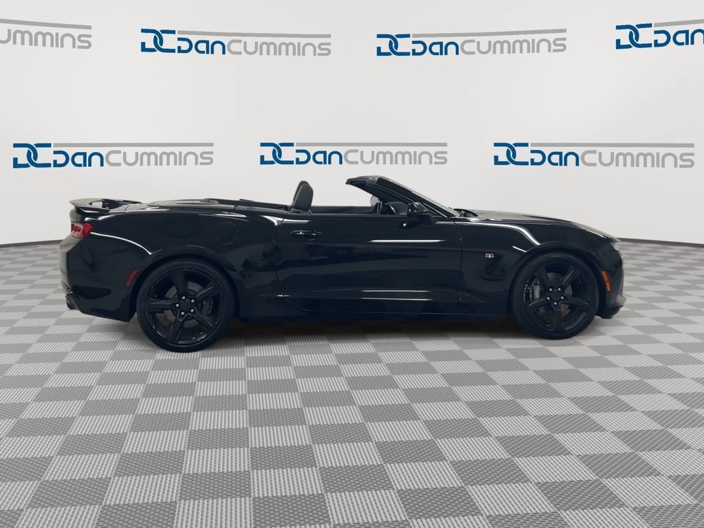 Used 2017 Chevrolet Camaro SS RWD image 9