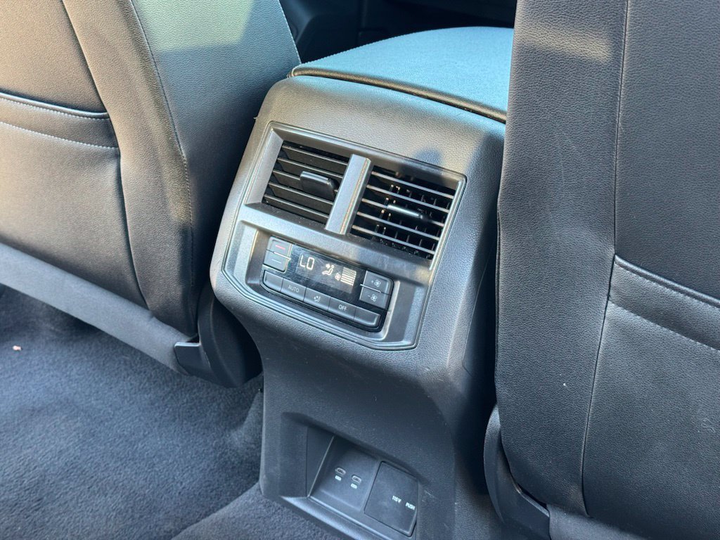 Used 2021 Volkswagen Atlas SEL AWD/4WD image 22