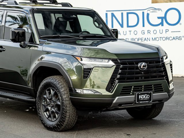 Used 2025 Lexus GX 550 image 5