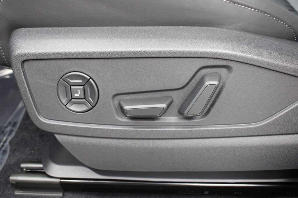 New 2026 Audi SQ5 Premium Plus AWD/4WD image 19