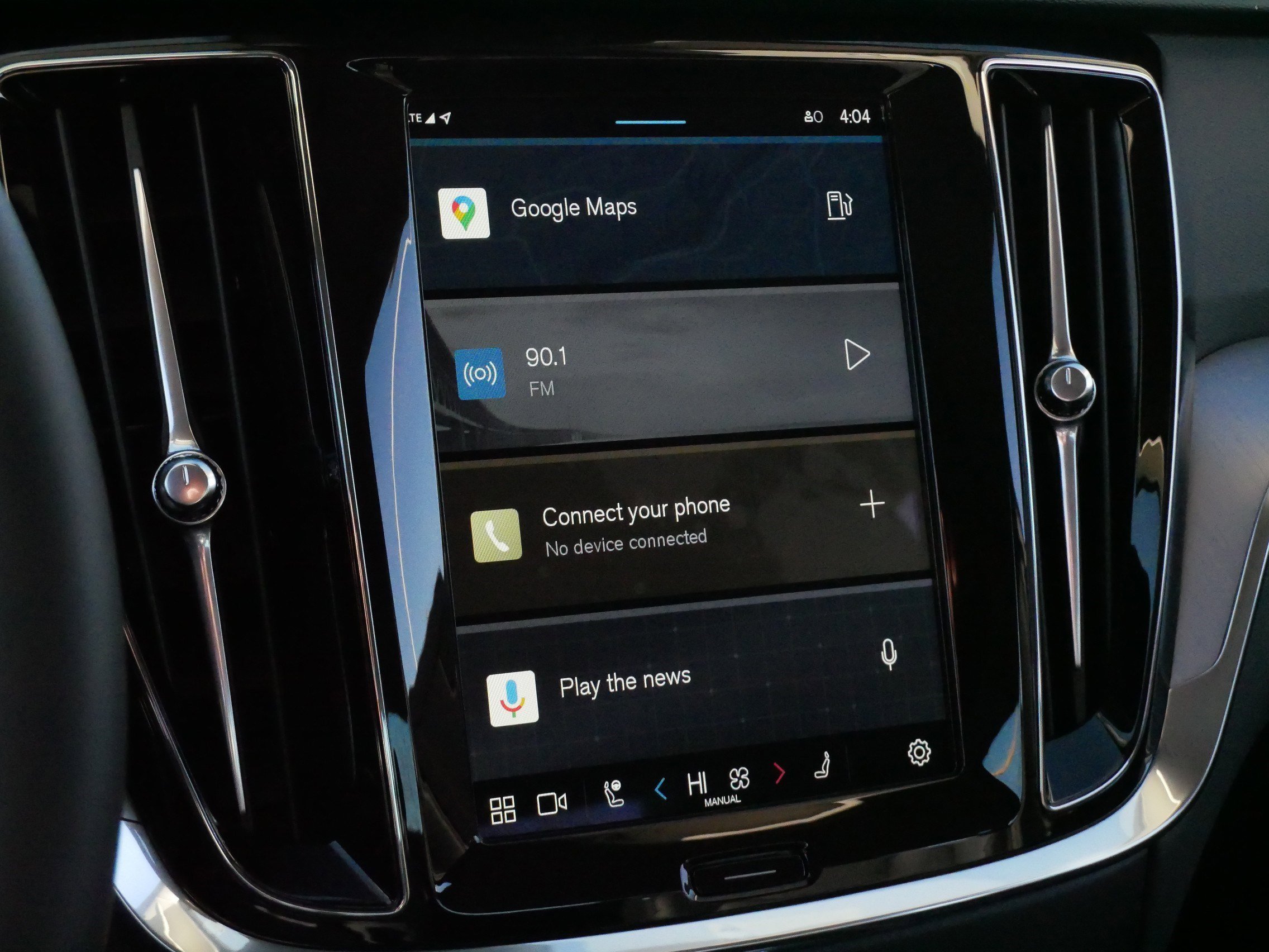 Used 2025 Volvo S60 B5 Core image 22