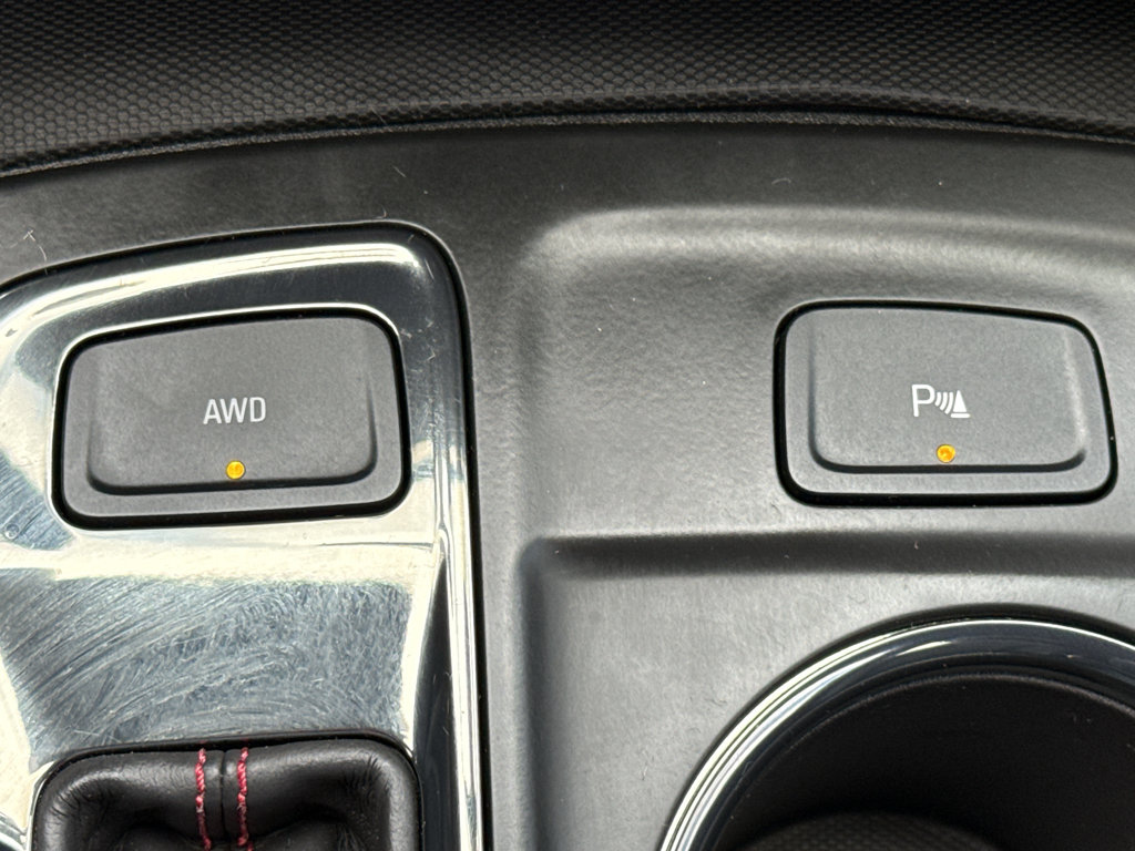 Used 2023 Chevrolet Equinox RS w/ RS Leather Package image 38