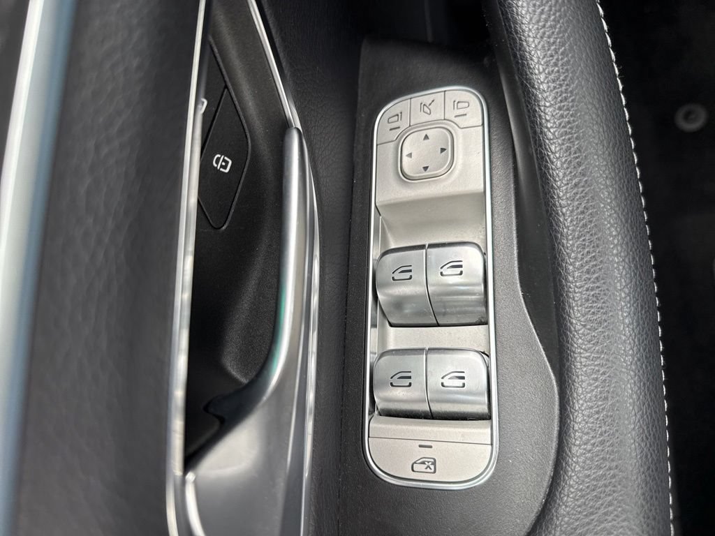 Used 2023 Mercedes-Benz GLE 350 4MATIC image 13