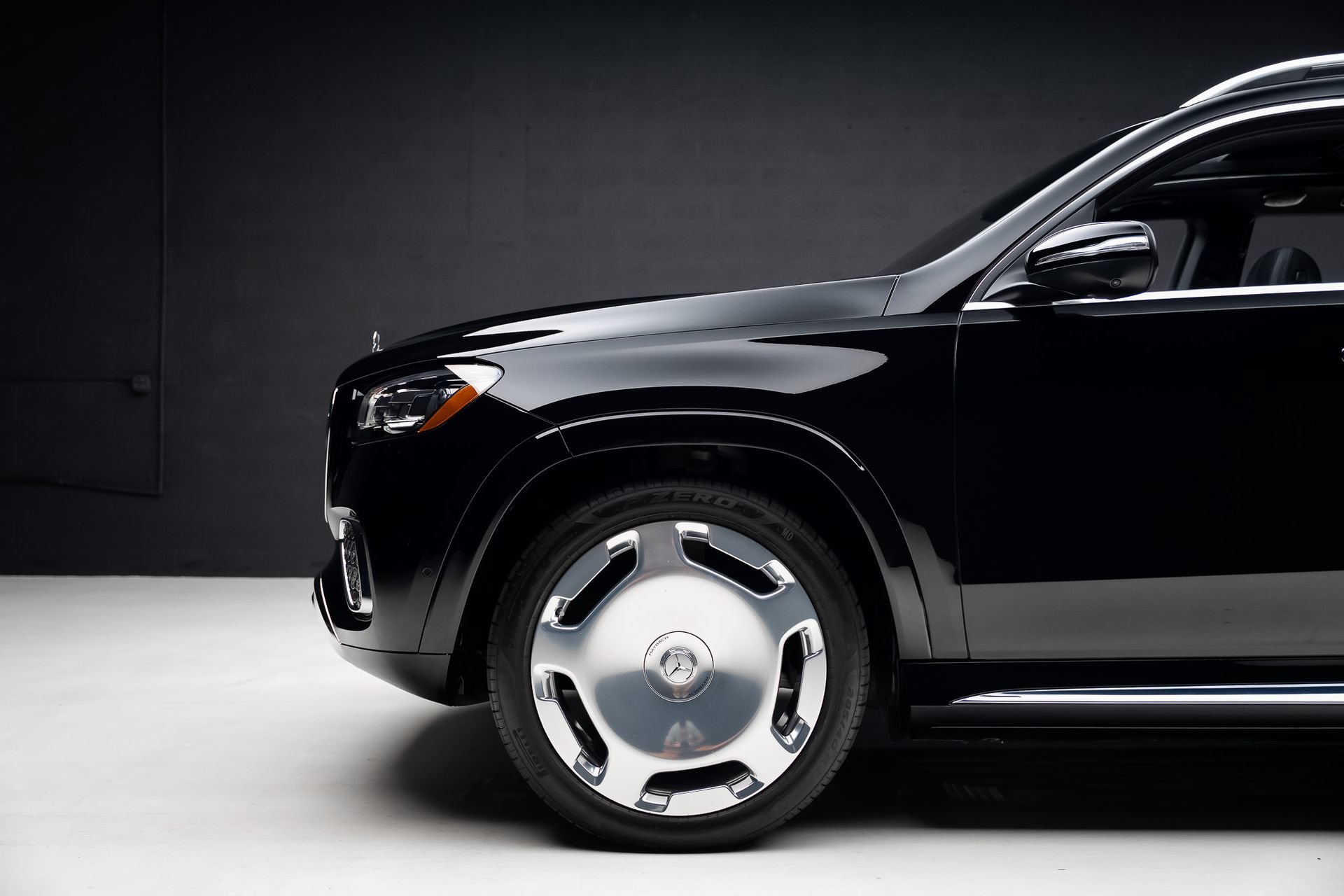 Used 2024 Mercedes-Benz Maybach GLS 600 4MATIC image 18