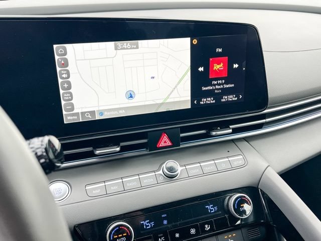 New 2025 Hyundai Elantra SEL FWD image 22