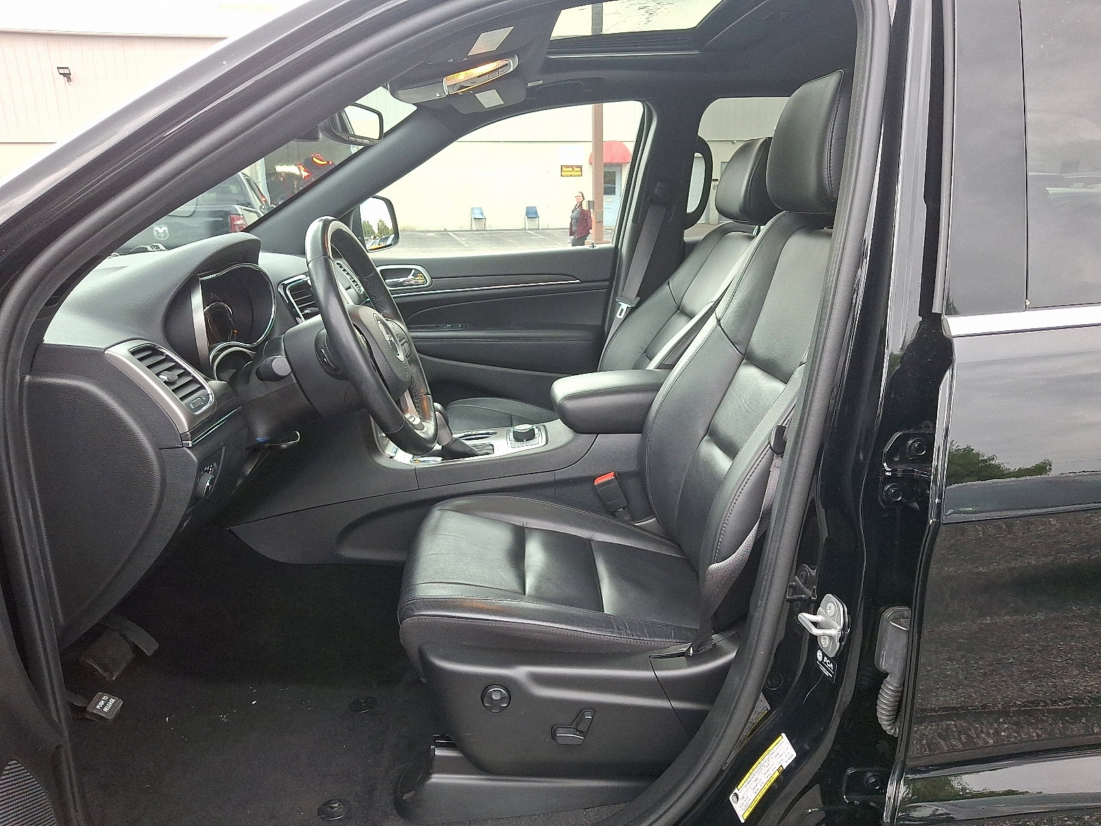 Used 2022 Jeep Grand Cherokee Limited image 15